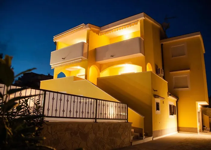 Seaside With A Swimming Pool Zecevo Rtic, - 11869 Apartment Rogoznica (Sibenik-Knin)